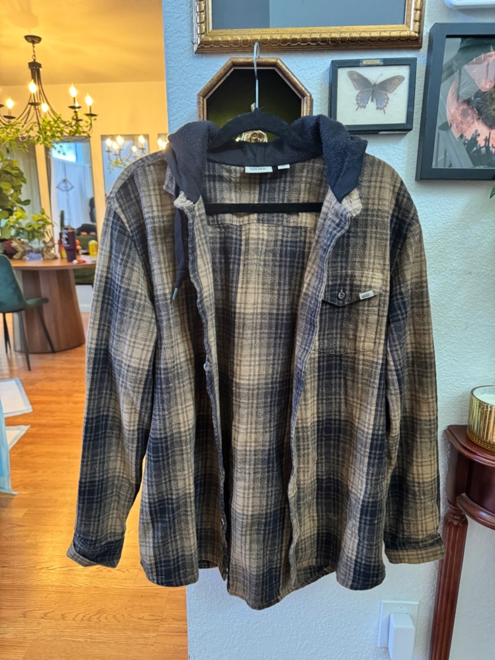 Vans Men's Beige and Black Plaid Hooded Shirt Jacket